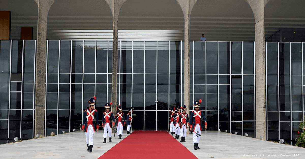Quem organiza as cerimônias com autoridades estrangeiras no Itamaraty?